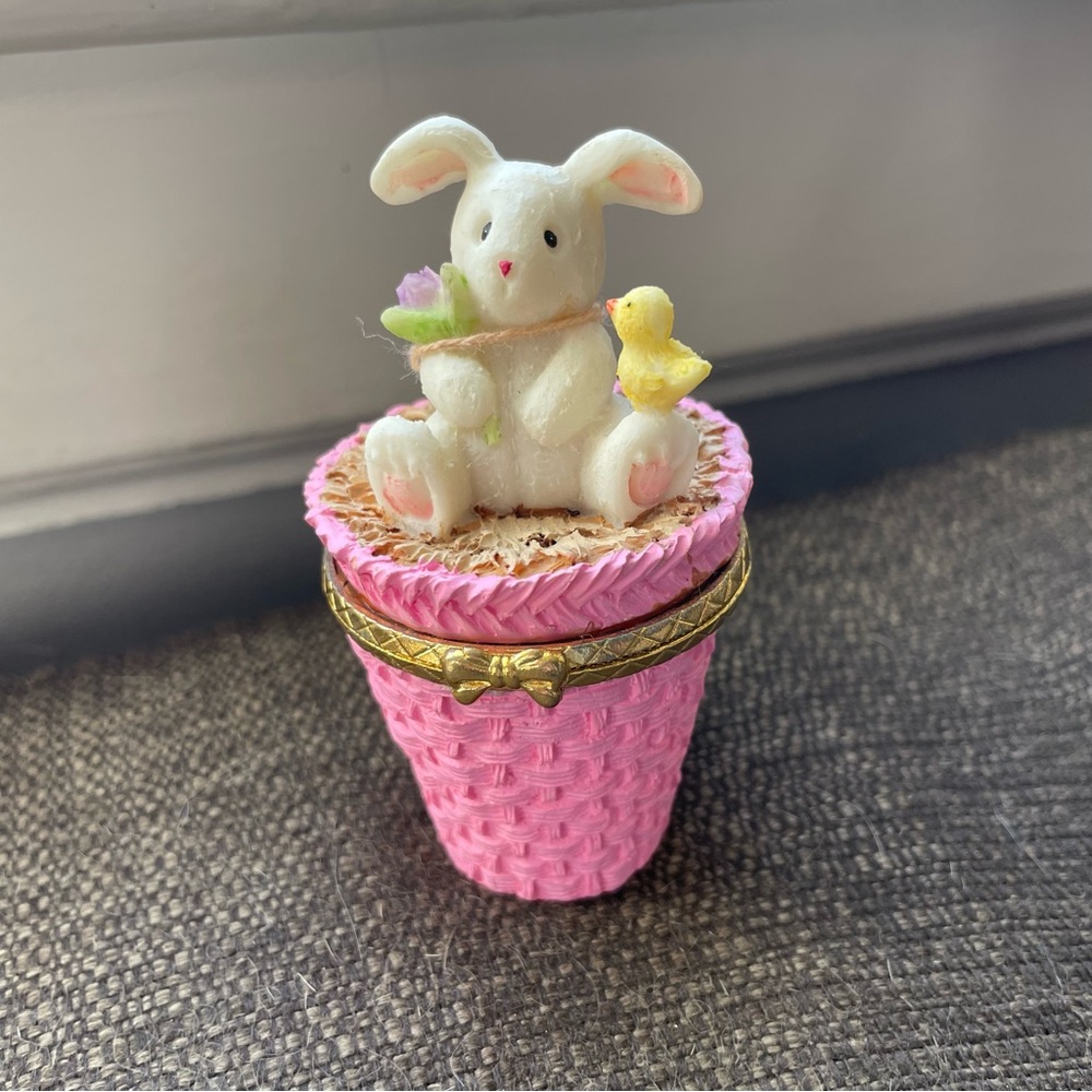 Vintage Hallmark Easter Bunny Trinket Box